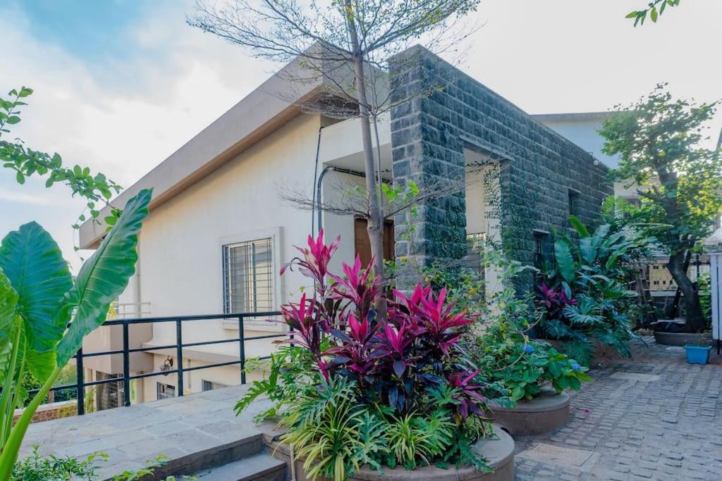 Par-X Mist View 9A Garden Villa 3Bhk Lonavala Eksteriør billede